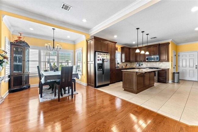 Building Photo - 4140 Primrose Dr