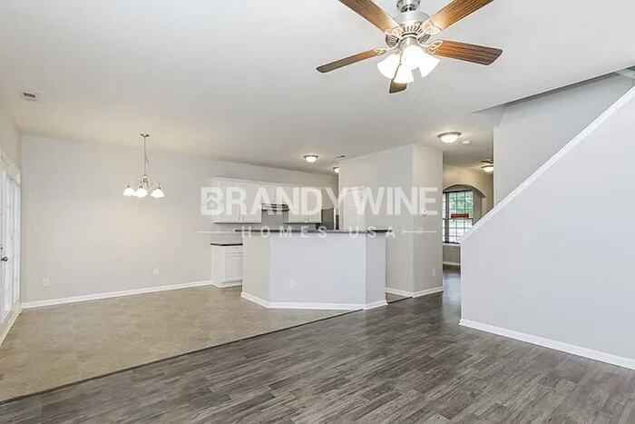 Building Photo - 3825 Fircrest Dr