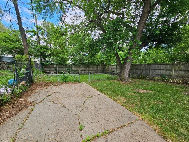 Building Photo - 5315 N 35th St