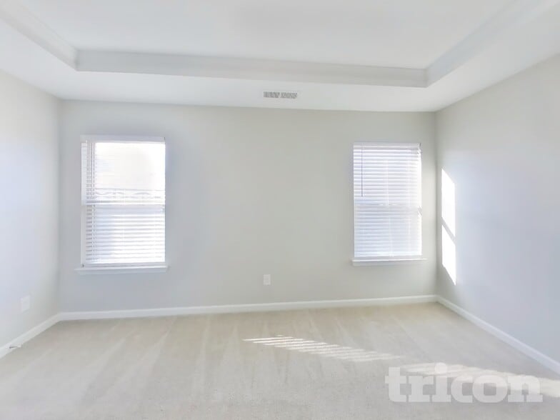 Building Photo - 5541 Union Pointe Pl