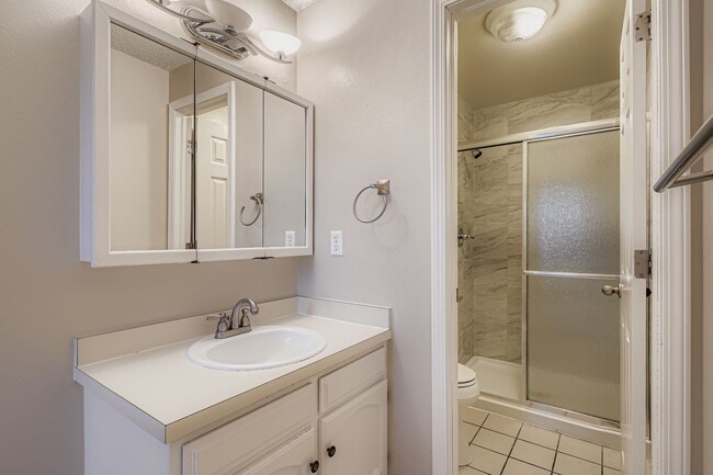 Building Photo - 8099 Miller Cir