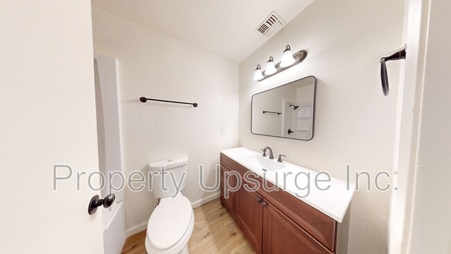 Building Photo - 488 Wiltsey Rd