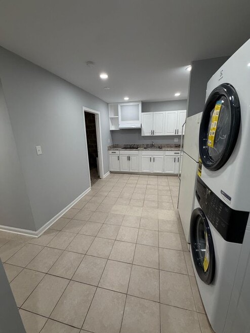 Building Photo - 13301 Aiken Pl