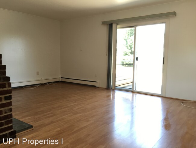 Building Photo - 3 br, 1 bath House - 84 Black Pine