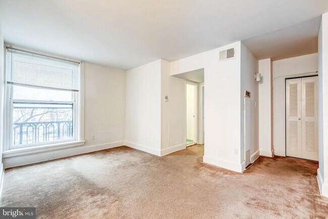 Building Photo - 3060 16th St NW