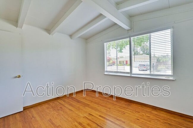 Building Photo - 2343 Jackson St