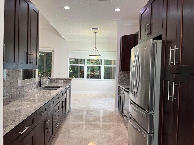 Building Photo - 7684 Doubleton Dr