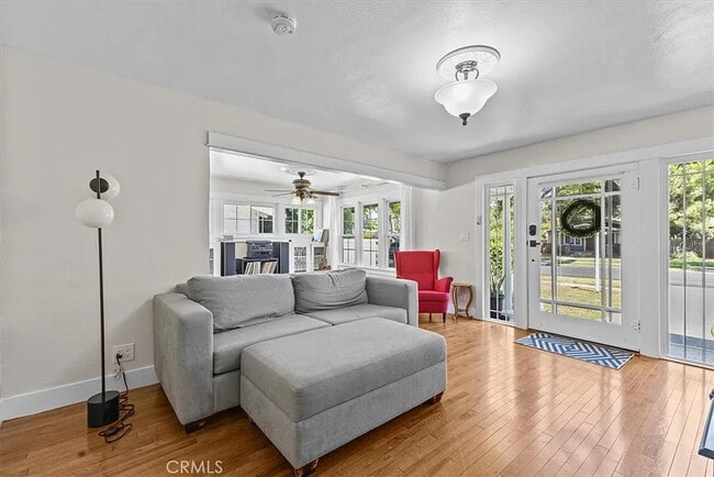 Building Photo - 228 Jacaranda Pl