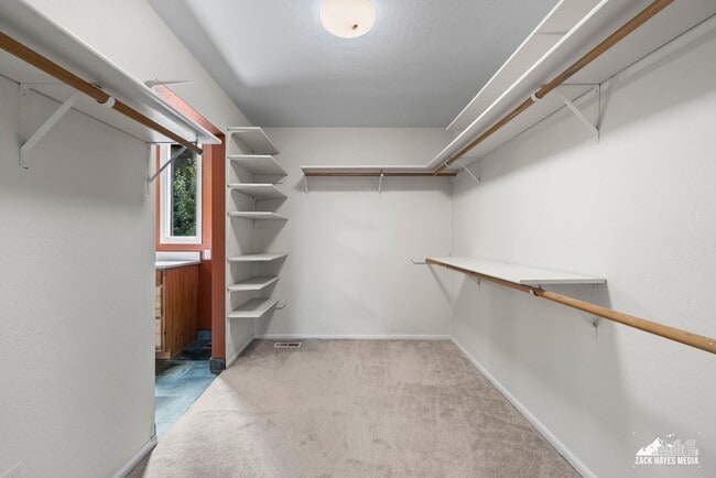 Building Photo - Towne East Single Family Home