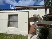 Building Photo - 1400 San Remo Cir