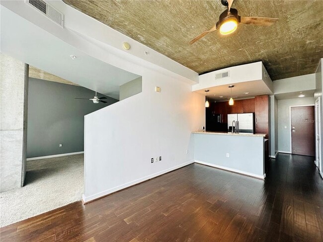 Building Photo - 155 S Court Ave