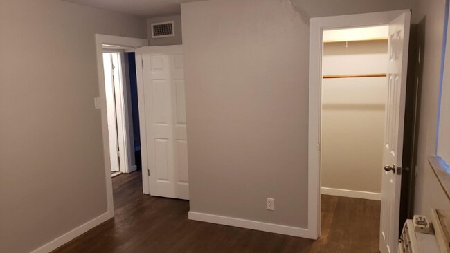Building Photo - 8700 Crocus Ln