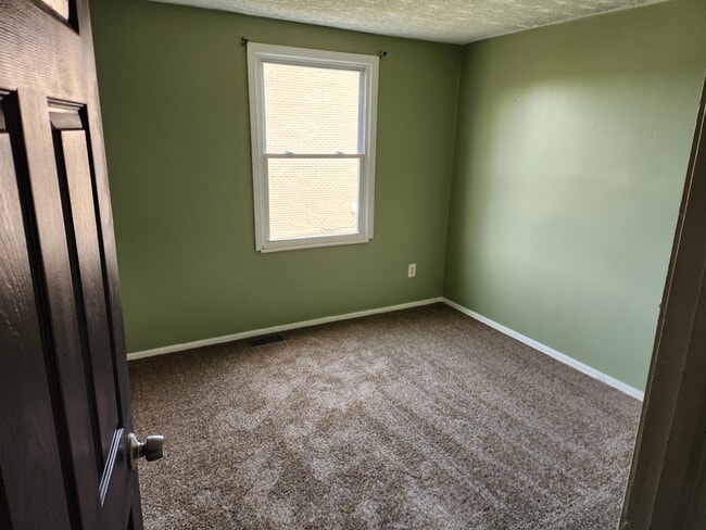 Building Photo - 1148 N Franklin St