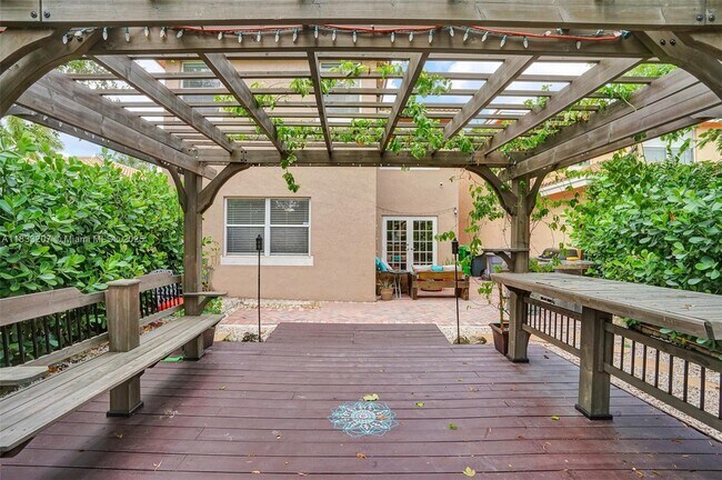Building Photo - 9236 NW 54th St