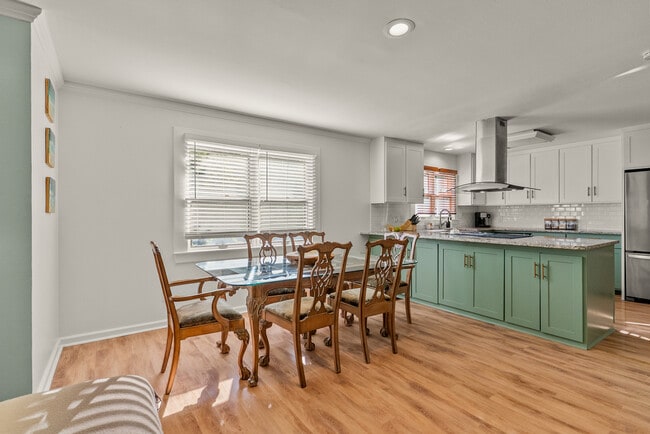 Building Photo - 2 Shannon Dr