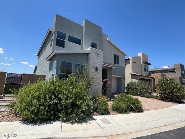 Building Photo - 3408 Solarino Ln