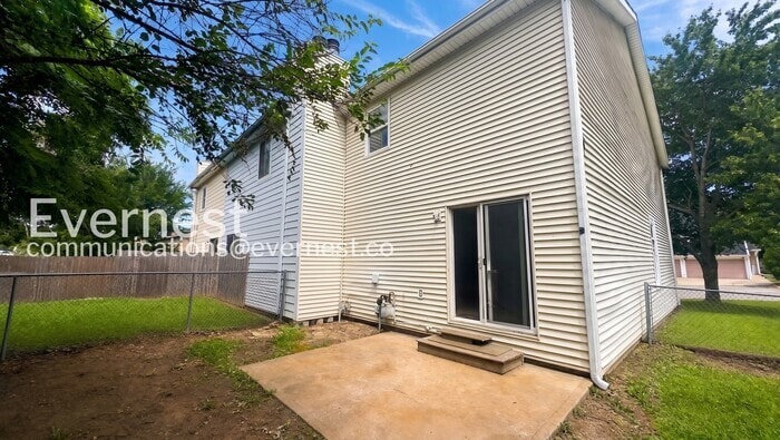 Building Photo - 1311 E 123rd Terrace
