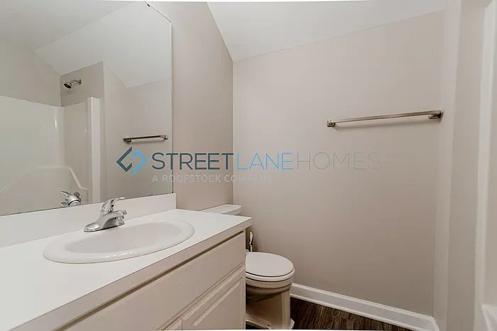 Building Photo - 3520 Wescott Dr NW