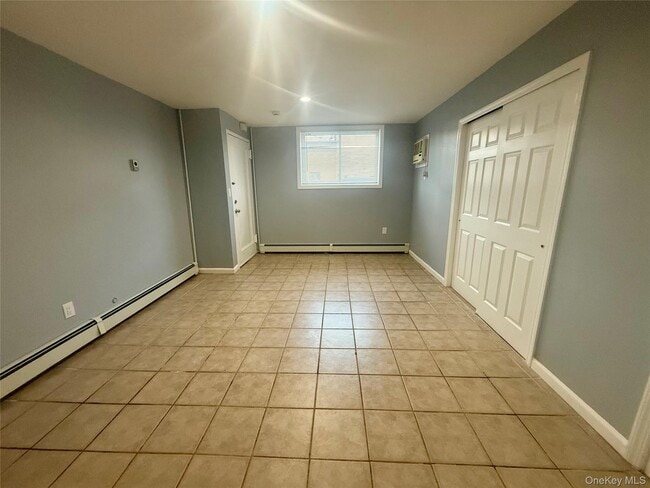 Building Photo - 109 S 15th St