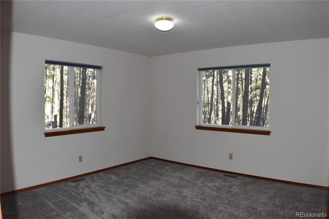 Building Photo - 14540 Rosholt Loop