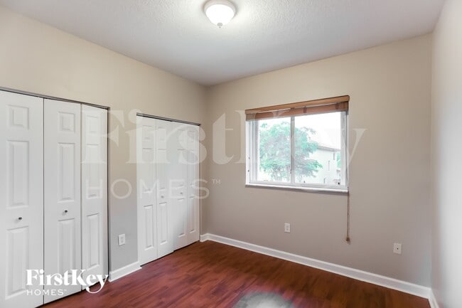 Building Photo - 1119 NE 41st Ave