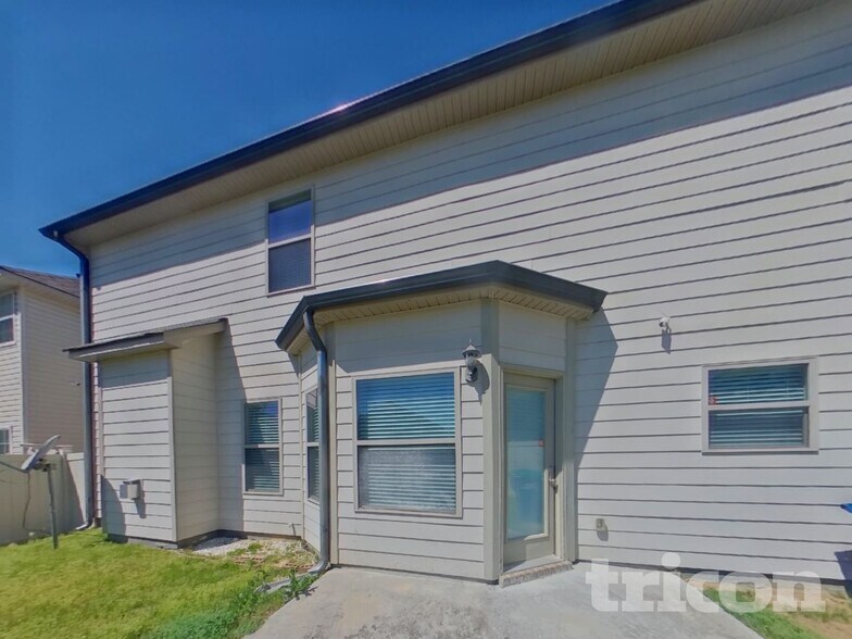 Building Photo - 3608 Pickeral St