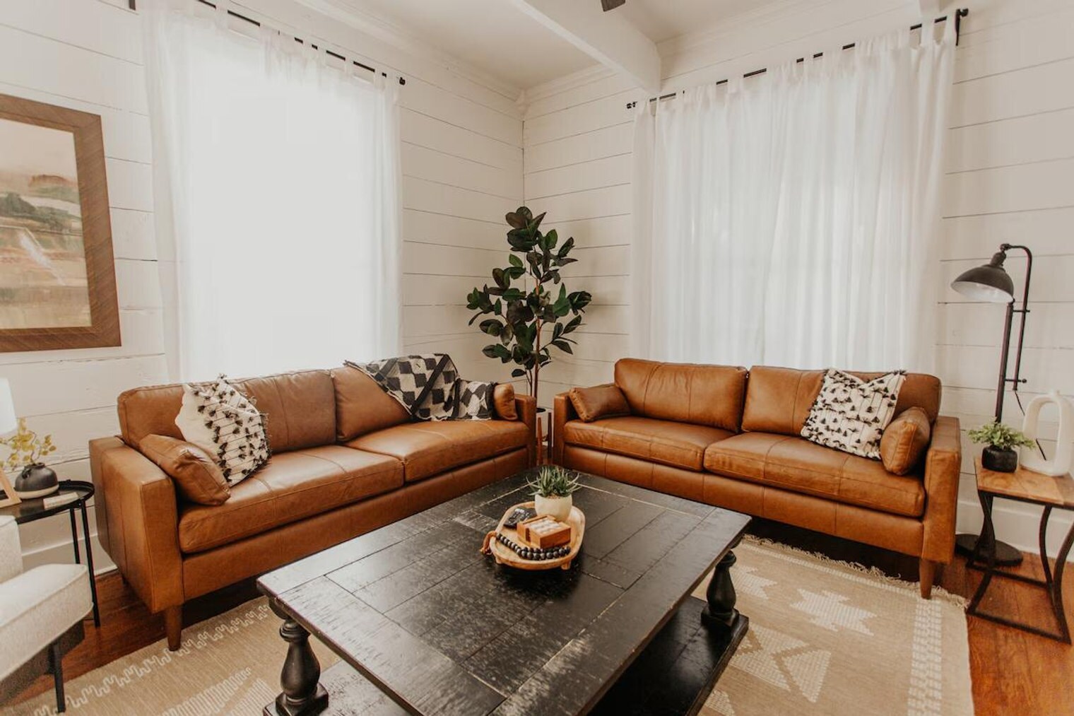 Building Photo - 3728 Homan Ave