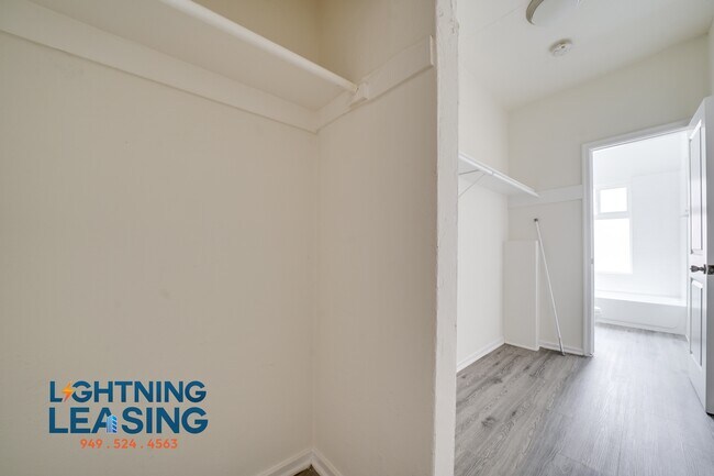 Building Photo - 5231 Monte Vista St