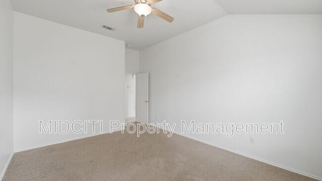 Building Photo - 137 Jerry Lees Trail