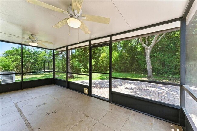 Building Photo - 1067 Chokecherry Dr