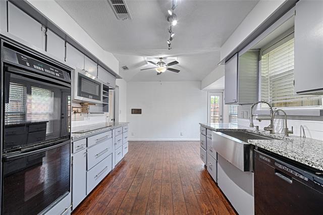 Building Photo - 5021 Andover Dr