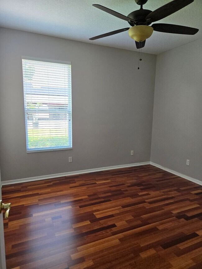 Building Photo - Beautiful 4 Bed 3 Bath Home in Sanford!