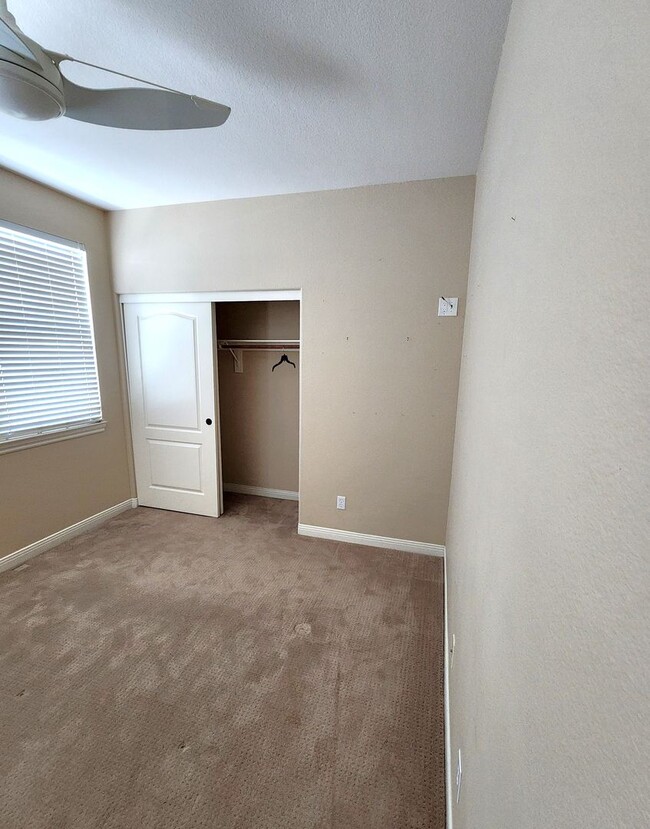 Building Photo - Beautiful 5BD, 3BA, 2,871 Sq. Ft. Home In ...