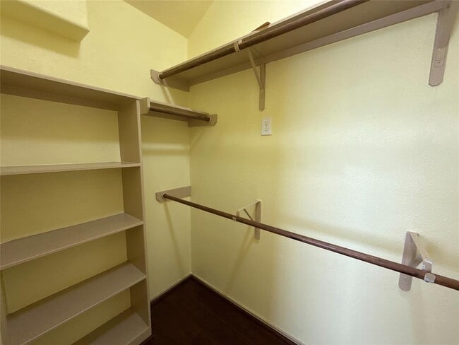 Building Photo - 21214 Colton Cove Dr