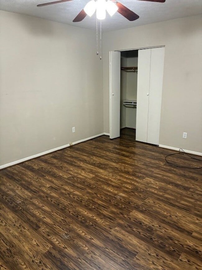 Building Photo - Rambler with Garage in Drum Point