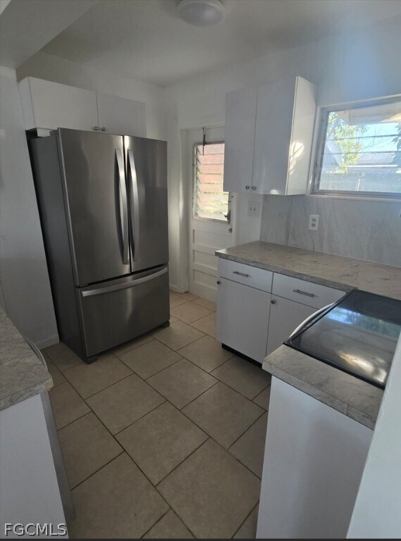 Building Photo - 204 E Bougainvillea Rd