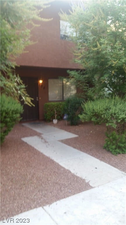 Building Photo - 181 Bel Port Dr