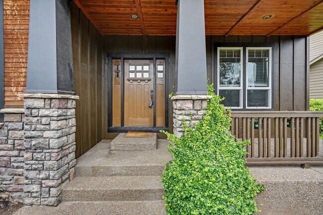 Building Photo - 1321 Chapman Hill Dr NW