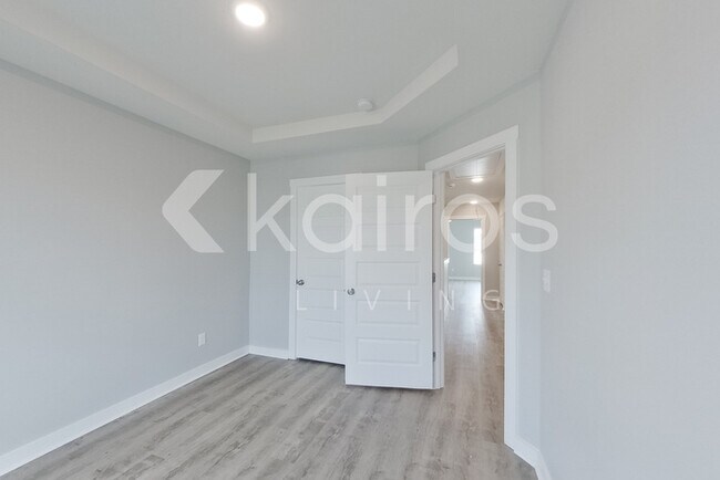 Building Photo - 6405 Upchurch Dr