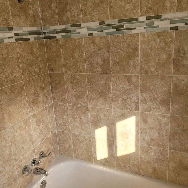 Building Photo - Completely remodeled TWO BEDROOM Twin