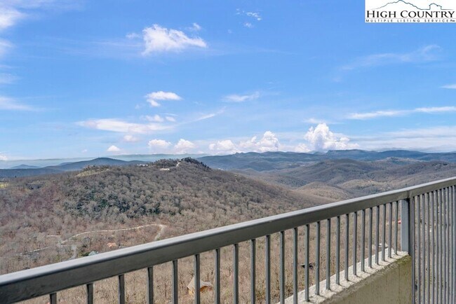 Building Photo - 303 Sugar Top Dr