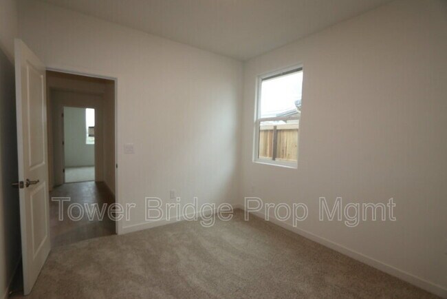 Building Photo - 4249 Privas Wy