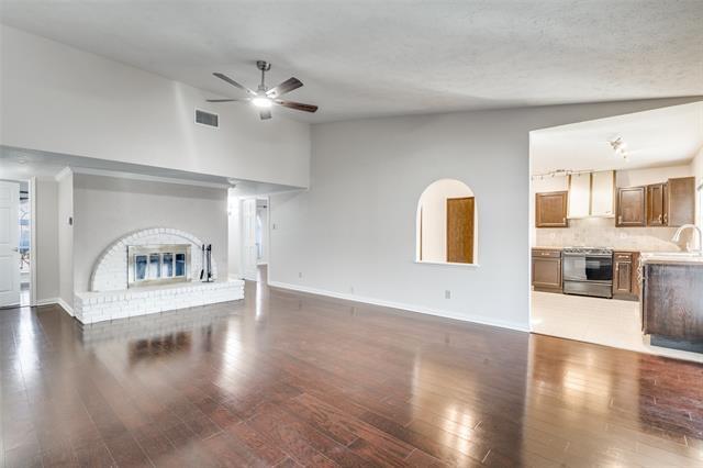 Building Photo - 5602 Magnolia Ln