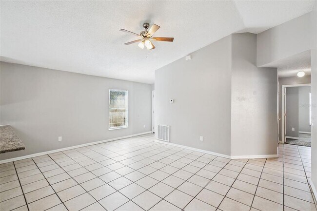 Building Photo - 5235 Florida Holly Dr