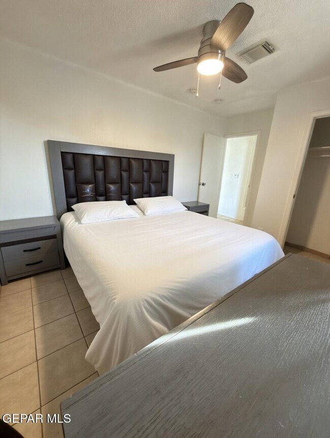 Building Photo - 11510 Valle Palomar Rd