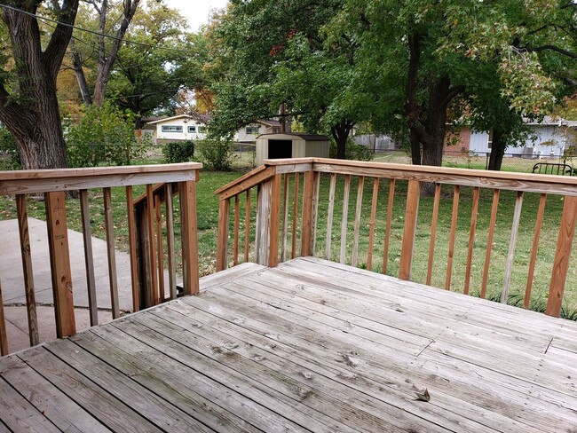 Building Photo - 4 bed / 1 bath 2 car garage home available...