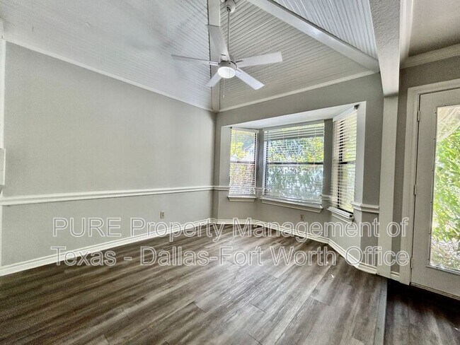 Building Photo - 7729 Red Oak St