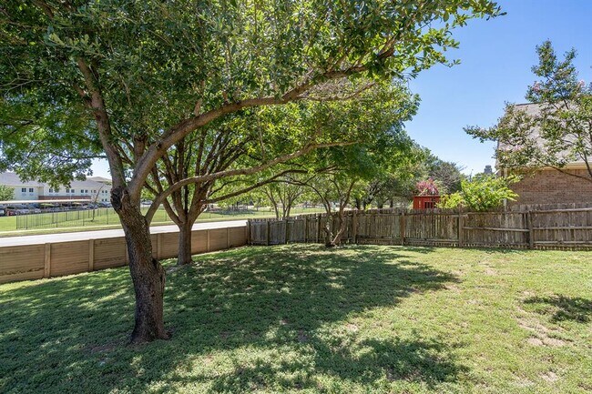 Building Photo - 909 Wilderness Path