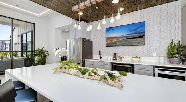 Building Photo - 2500 Conserve Cir