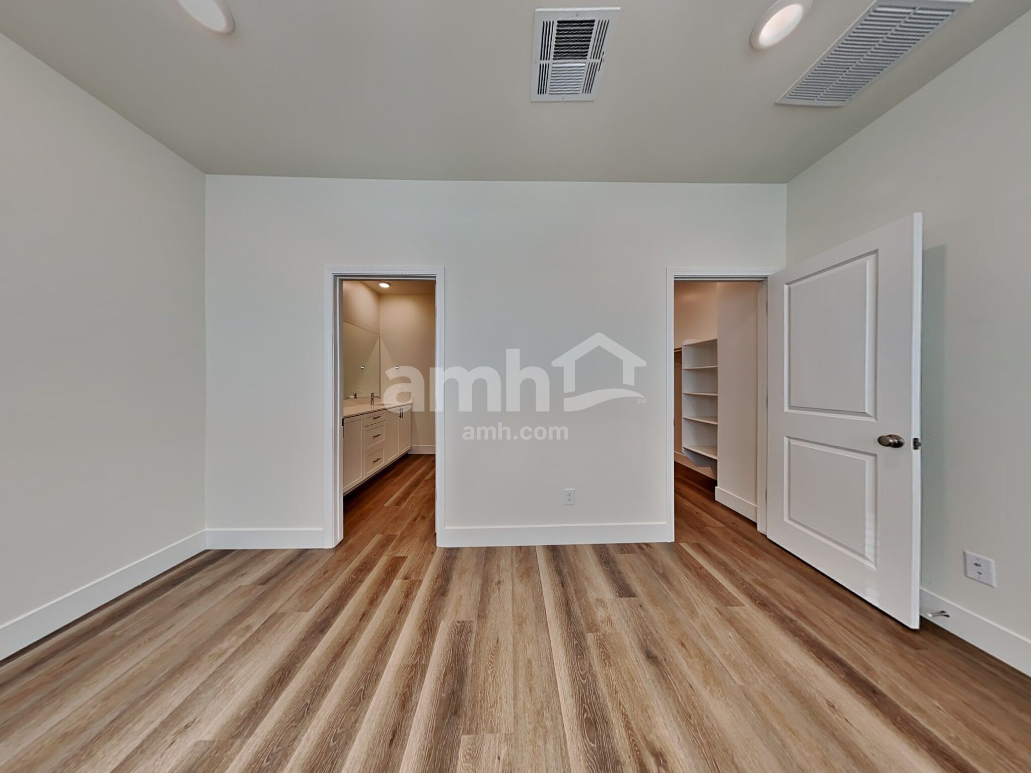 Building Photo - 866 English Primrose St